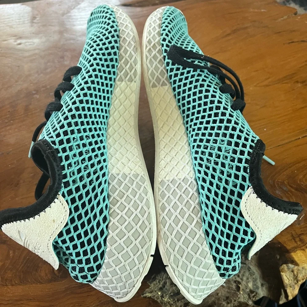 adidas modern lightweight